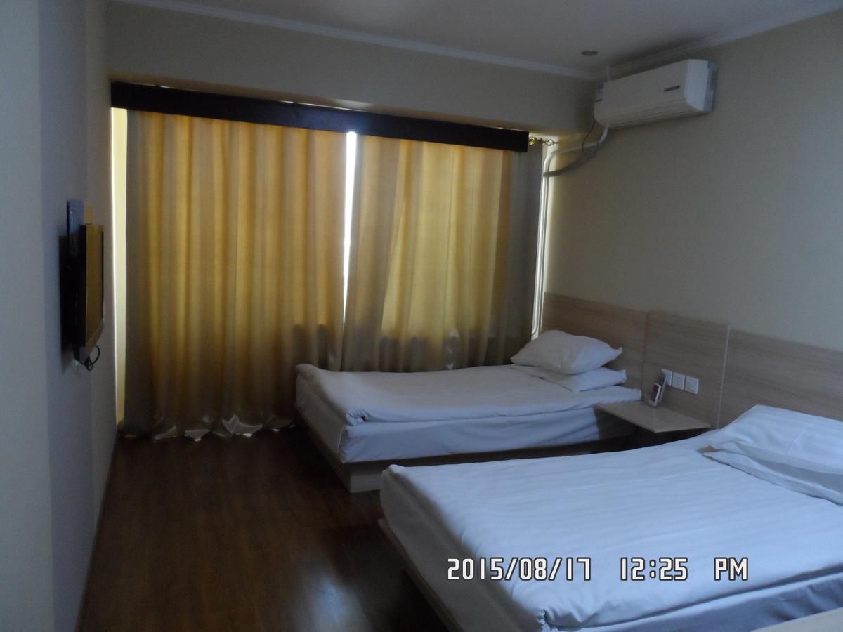 Friendship Hotel บิชเคก ภายนอก รูปภาพ